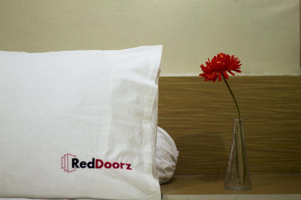 Reddoorz @ Tebet Asem Baris Hotel Jakarta Kültér fotó